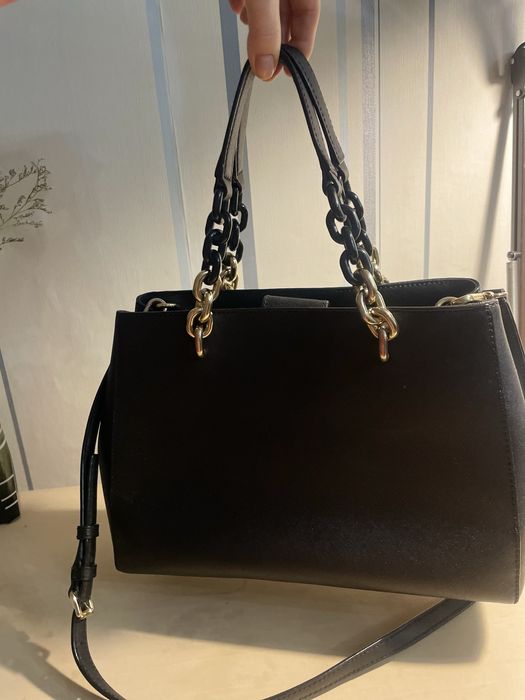 Продам кожаную сумку Michael Kord