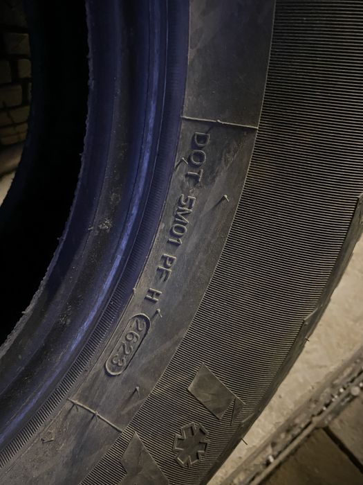 Шины Hankook в идеальном состояний новая