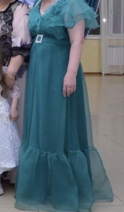 Продам шикарное платье