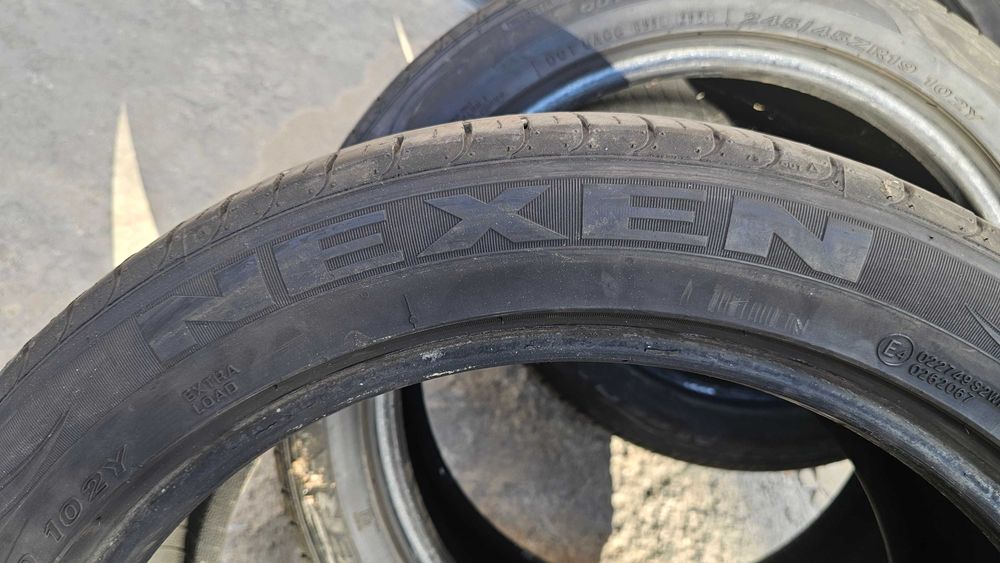 Летни гуми 245/45/19 в много добро състояние