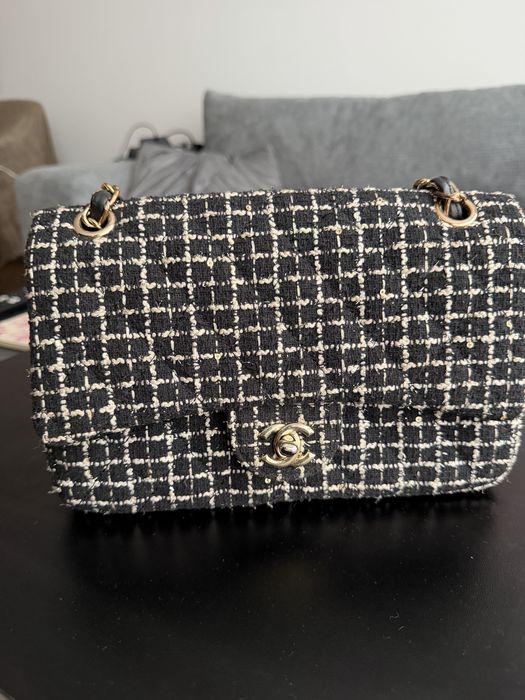 Чанта Chanel с дълга дръжка