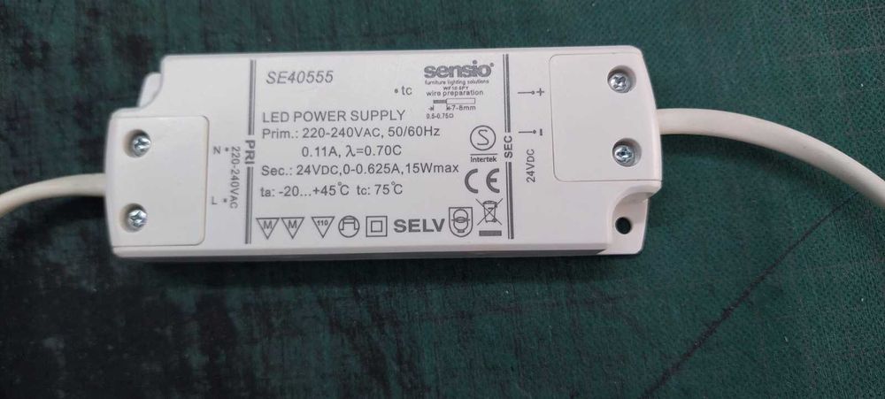 LED триъгълни лампи SENSO – 6 бр. + оригинално захранване