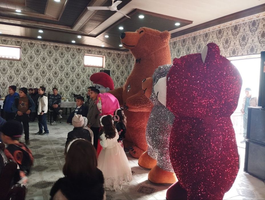 Сотувда 15 та кахрамонлар бор