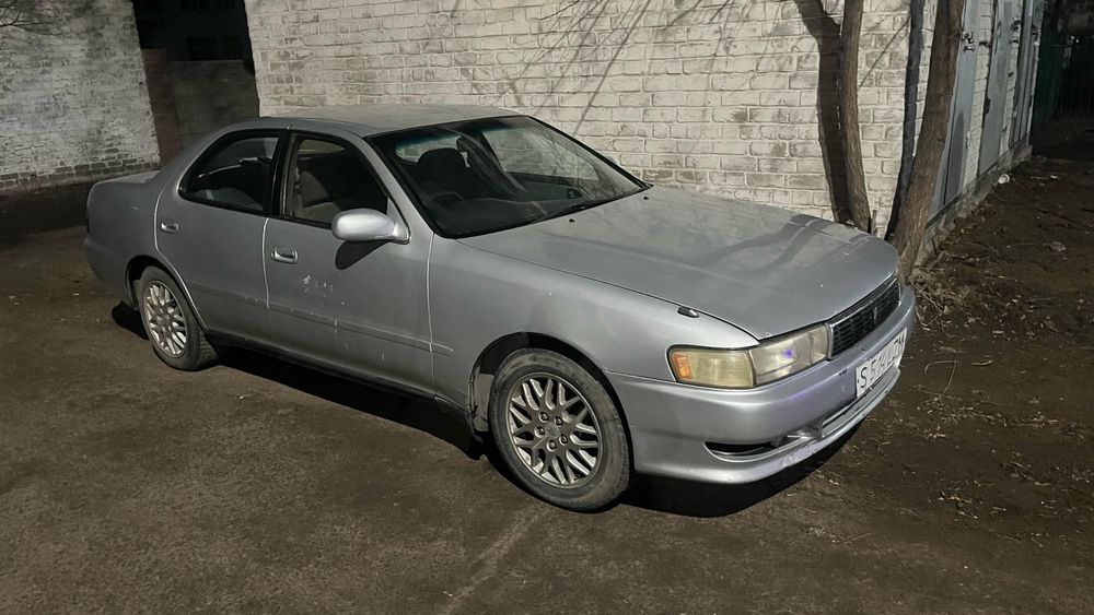 Продам авто марки Тойота креста 90