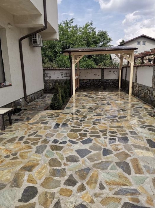 Vand si montez piatra