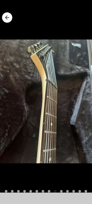 Epiphone Explorer 84 Със Куфар