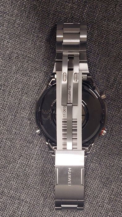 Часовник Смарт Huawei  Watch  Ultimate Чисто Нов