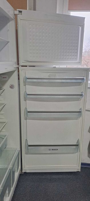 Frigider cu congelator Bosch KDV39X13, A+, 366 l