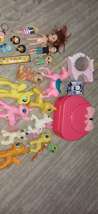 Продам игрушки продам