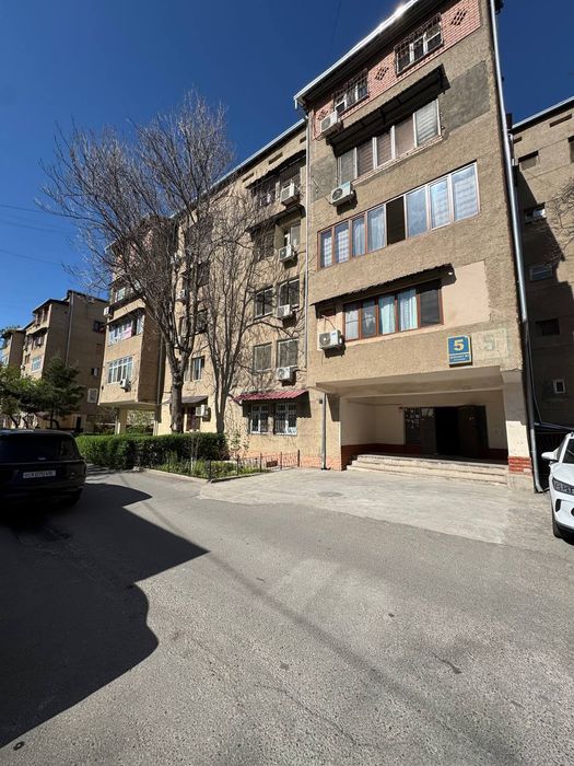 Гунча 4/3/5 банковский дом 110м²