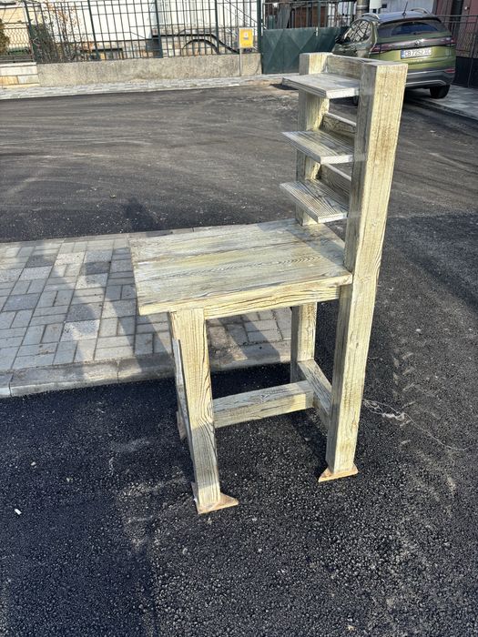 Маса за маникюр!