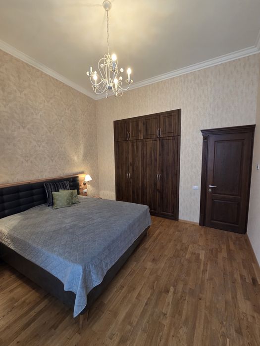 Zona istorică, centrală, proprietari, vindem apartament 2 camere, complet renovat și mobilat