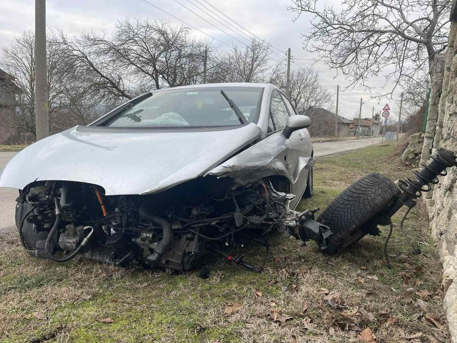 Сеат Леон 1.6 102 на части