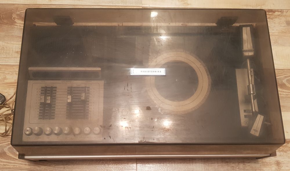 Продаётся проигрыватель