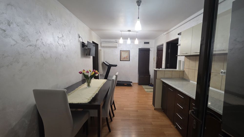 Apartament de inchiriat 2 camere decomandat Str.Sintezei.