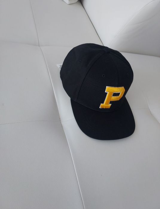 Vând Șapcă fashion/sport,noua, calitate, mărime reglabila.