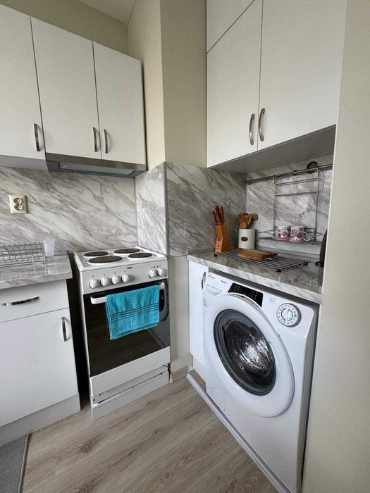 Дава се под наем Двустаен апартамент в Варна, Цветен квартал - 62 кв.м за 500 € - Снимка #5