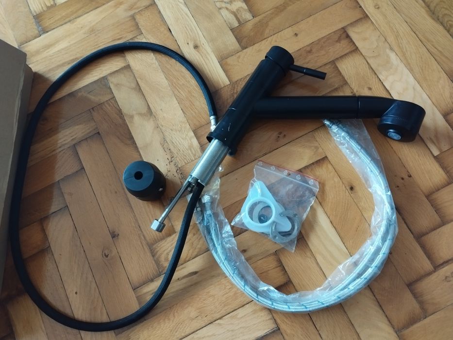 Baterie chiuvetă, neagra cu doua moduri la buton