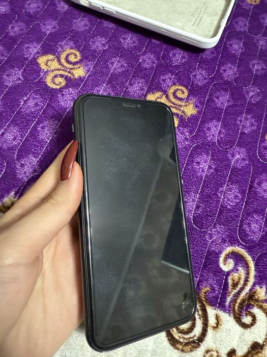Iphone Xr в хорошем состоянии