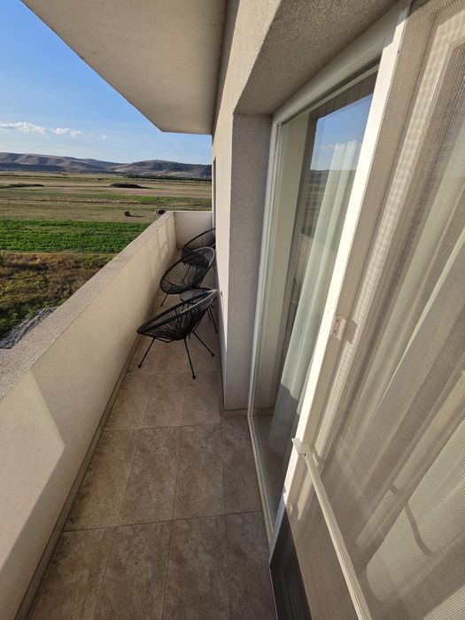 Proprietar vând apartament – 3 camere.  LIving cu bucătărie open  + 2 dormitoare