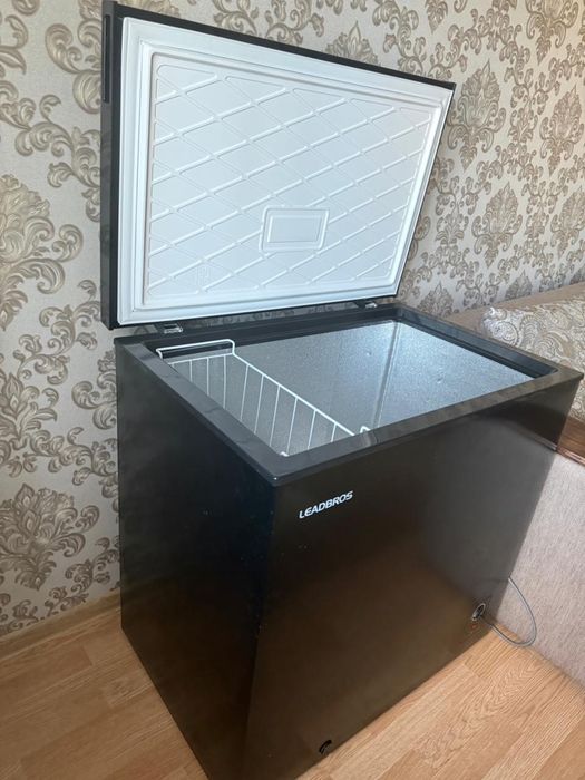 Морозильник leadbros в хорошем состояний