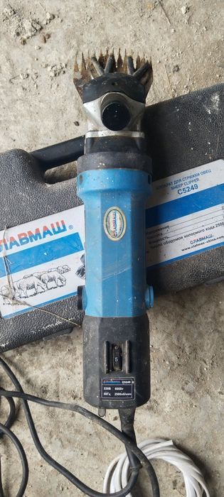 Машинка для стрижки овец.