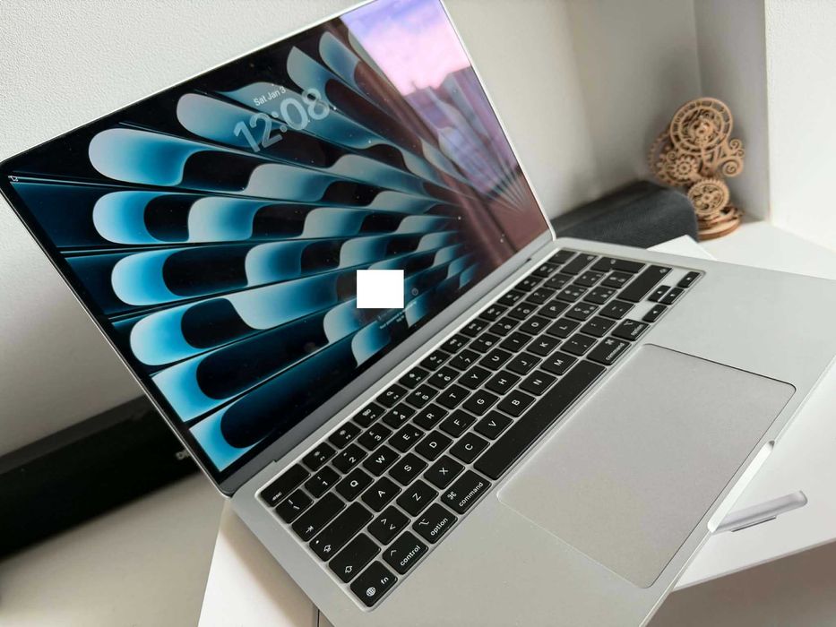 Лаптоп 2025 Apple MacBook Air 13, М4 10GPU/10CPU 24 RAM, 512GB SSD