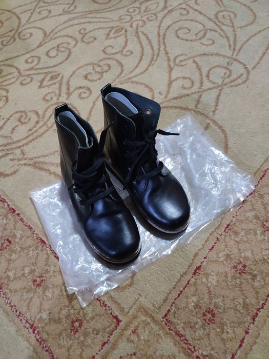 Продам Ортопедические ботинки детские 35-34