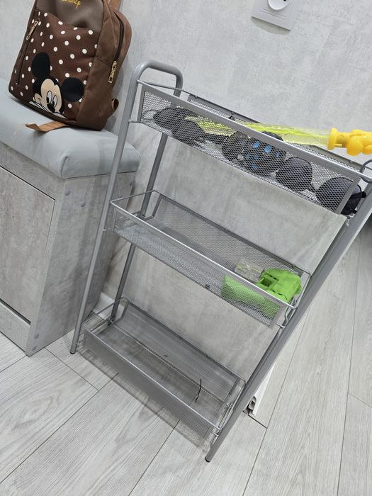 Продаю уголок для обуви