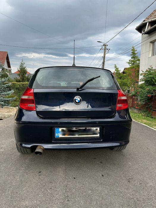 BMW seria 1 2.0 Diesel 143CP•Xenon Adaptative• Incalzire • 5 usi