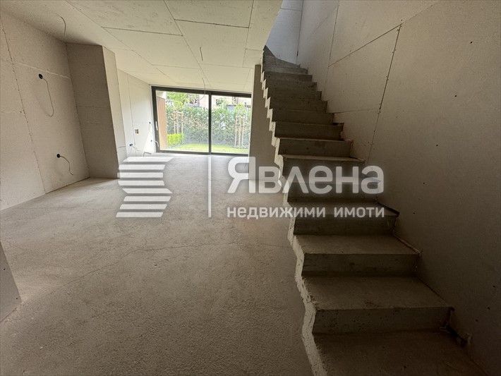Продава се Къща в София, Бояна - 242 кв.м за 1538 €/кв.м - Снимка #2