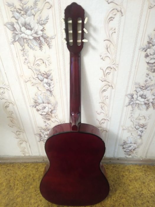 Продам Гитару, 6 струн, акустика