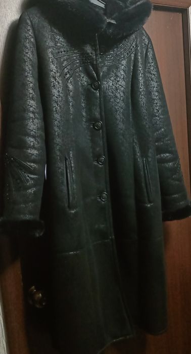 Зимняя дублёнка. Размер XL.