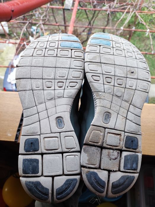 Adidasi nike free 5 45