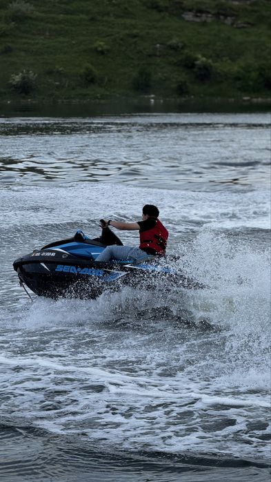 Vand skijet GTR 230 tva inclus si peridoc nou