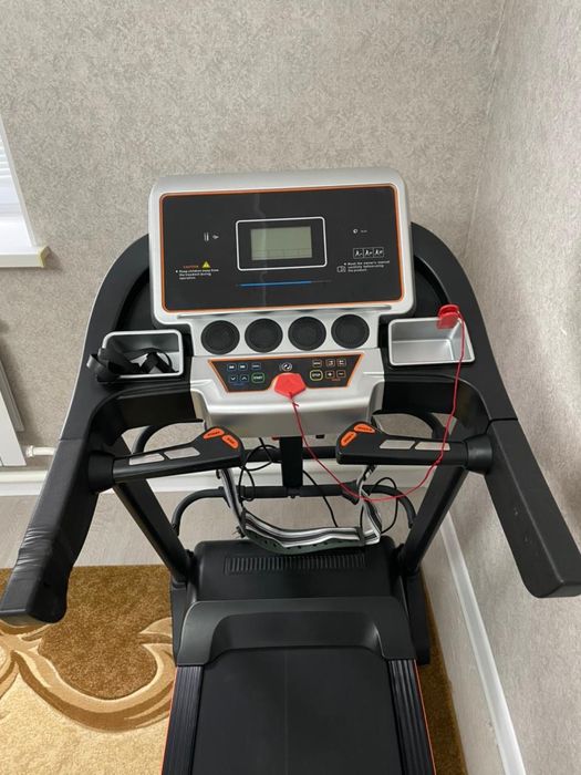 Беговая дорожка в хорошем состояний