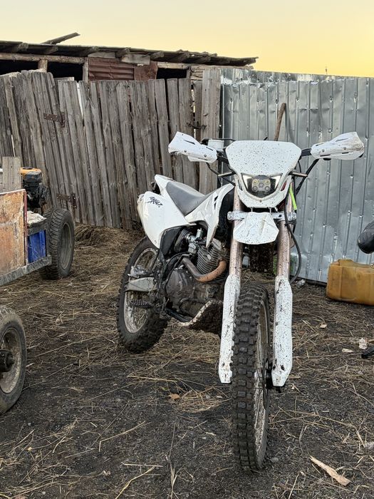 Продам эндуро 250