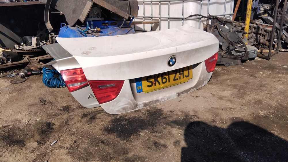 Capota portbagaj BMW E90 an 2010 facelift