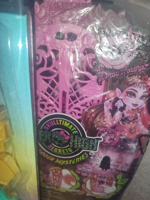 Клео нефера Дракулаура монстер хай