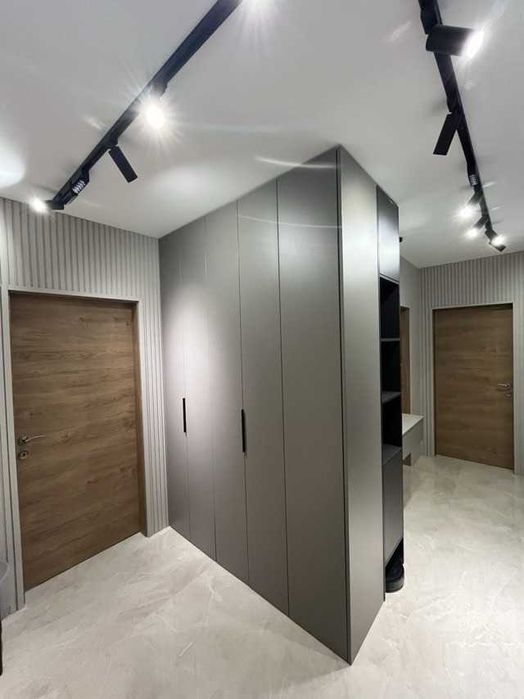 Дава се под наем Тристаен апартамент в София, Изток - 111 кв.м за 1400 € - Снимка #10