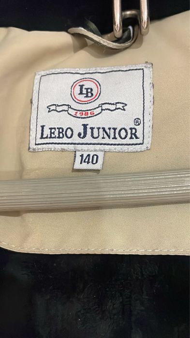 Продам пуховик зимний на девочку