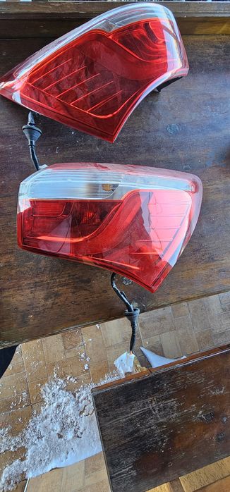 Продавам десен стоп за IX20 фейстлифт след 2015 година