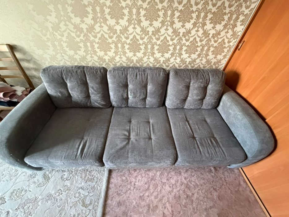 Продам диван мягкий