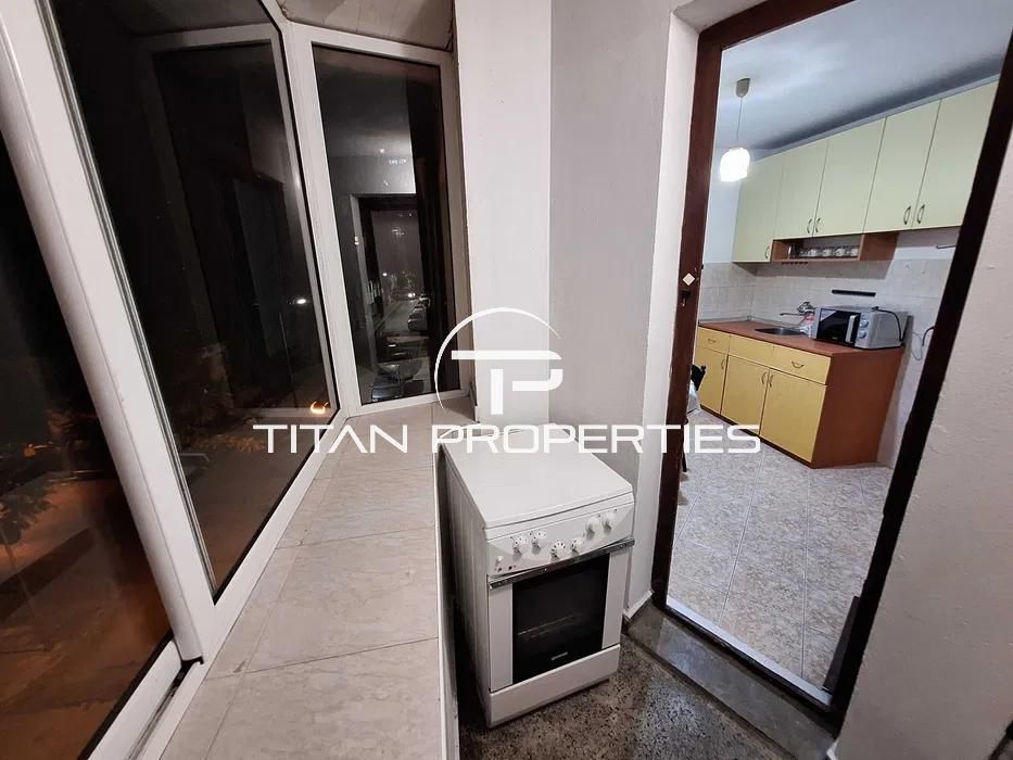 Дава се под наем Тристаен апартамент в Варна, Център - 60 кв.м за 400 € - Снимка #9