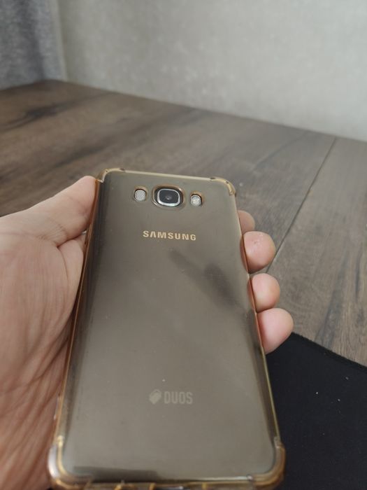 Продам Samsung J7 16Gb