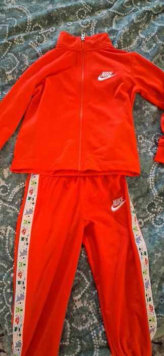 Vand trening nike fetite 3 ani