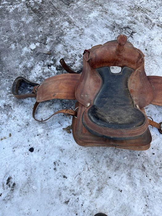 Продам седло в хорошем состоянии