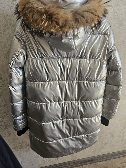 Продам зимний пуховик