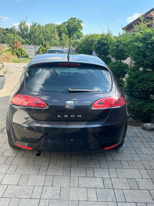 Vând SEAT Leon 1.4 MPI – 90 CP – 2009 – 178.836 km