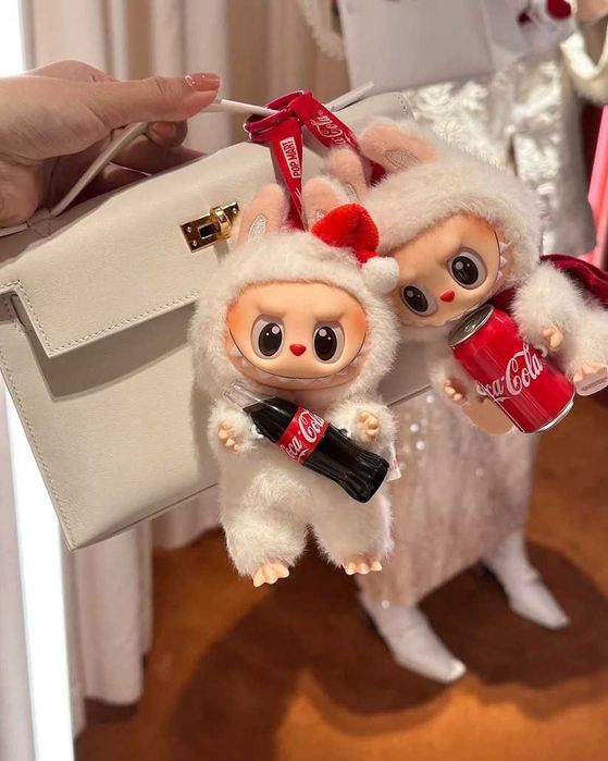 Labubu Coca Cola, Лабубу Кола Кола The Monsters Лабубу Ключодържател